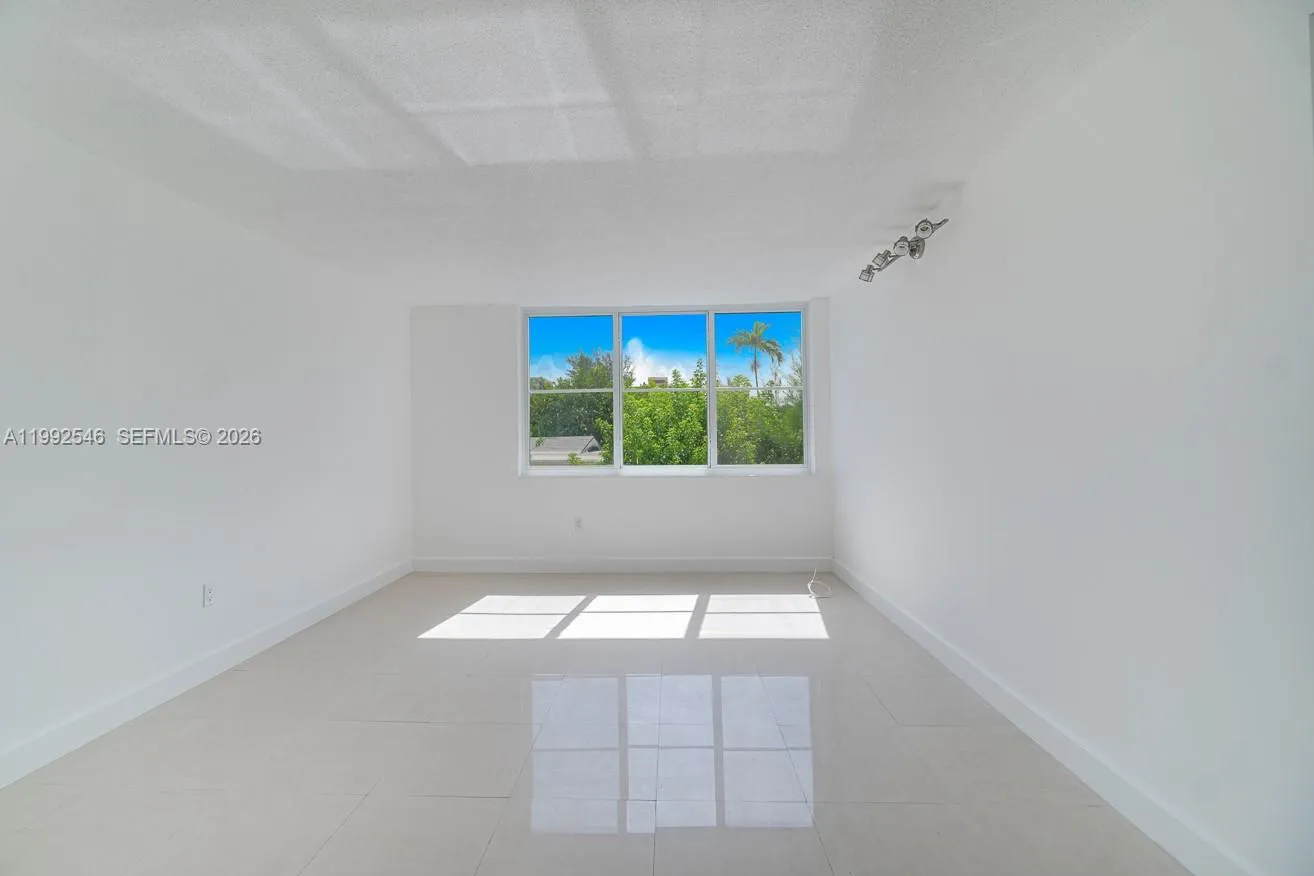 1075 93rd St 203, Bay Harbor Islands, Florida 3315, Bay Harbor Islands, Florida 33154, 2 Bedrooms Bedrooms, ,1 BathroomBathrooms,Residential Lease,For Rent,1075 93rd St 203, Bay Harbor Islands, Florida 3315,A11992546