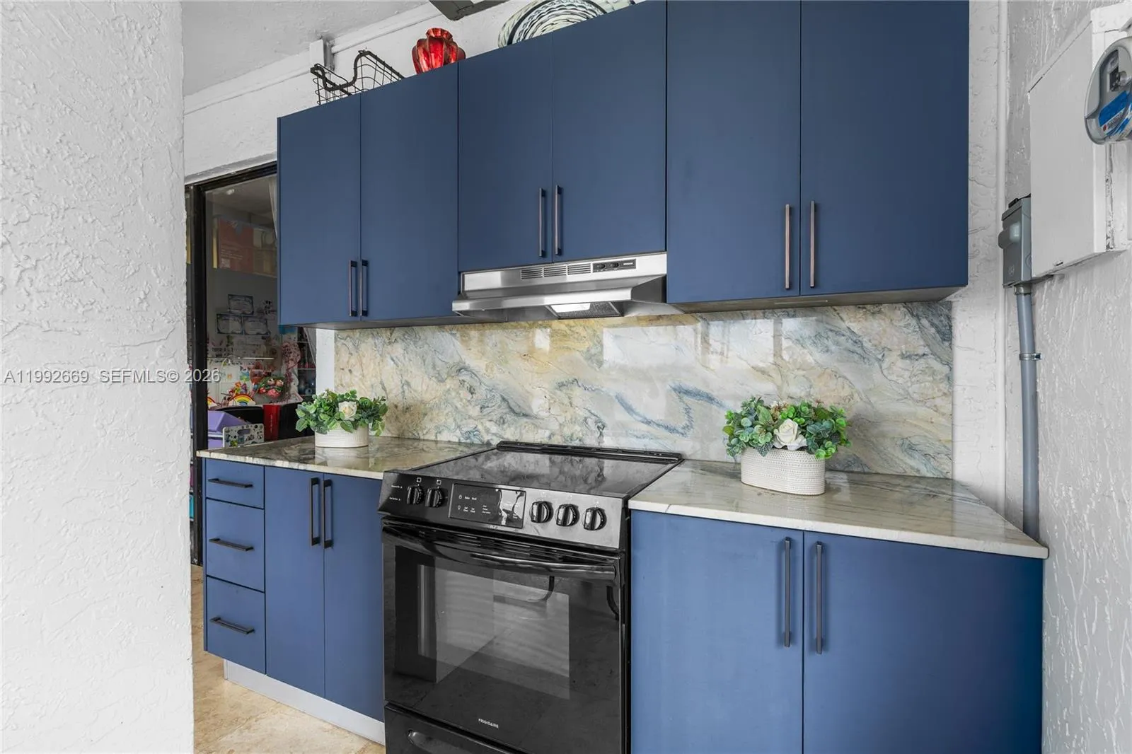 8920 Palm Tree Ln 8920, Pembroke Pines, Florida 33, Pembroke Pines, Florida 33024, 4 Bedrooms Bedrooms, ,2 BathroomsBathrooms,Residential,For Sale,8920 Palm Tree Ln 8920, Pembroke Pines, Florida 33,A11992669