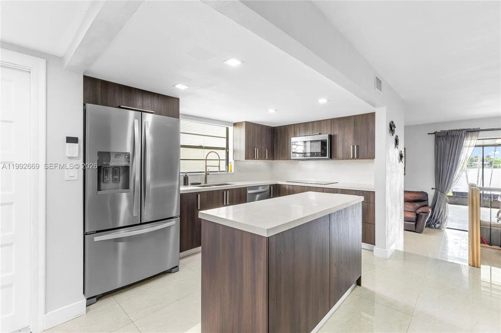 8920 Palm Tree Ln 8920, Pembroke Pines, Florida 33, Pembroke Pines, Florida 33024, 4 Bedrooms Bedrooms, ,2 BathroomsBathrooms,Residential,For Sale,8920 Palm Tree Ln 8920, Pembroke Pines, Florida 33,A11992669