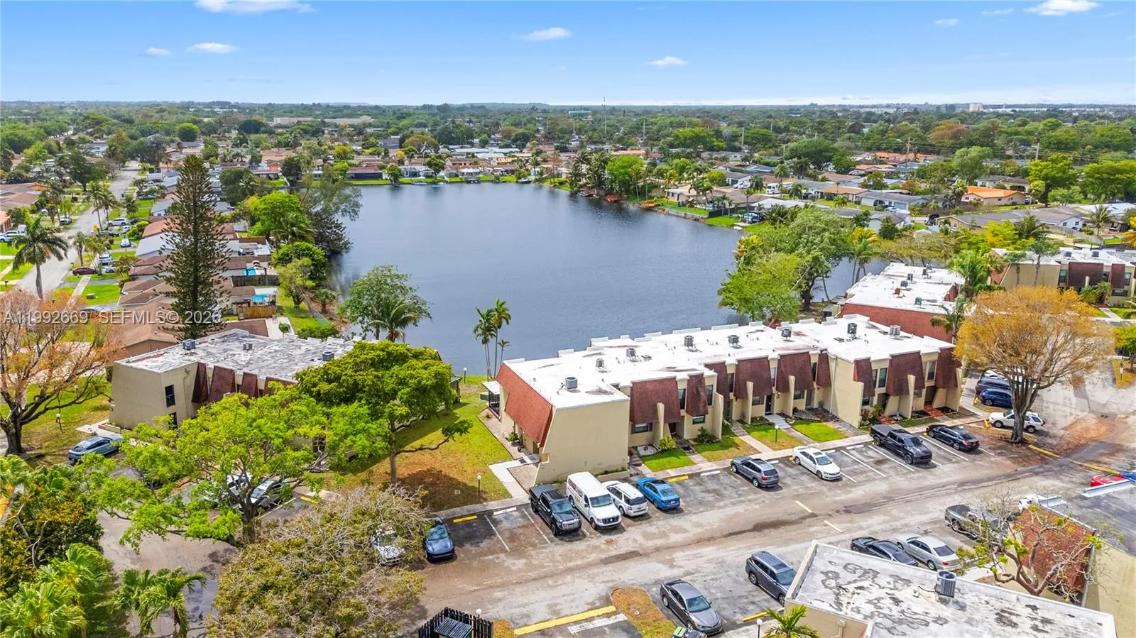 8920 Palm Tree Ln 8920, Pembroke Pines, Florida 33, Pembroke Pines, Florida 33024, 4 Bedrooms Bedrooms, ,2 BathroomsBathrooms,Residential,For Sale,8920 Palm Tree Ln 8920, Pembroke Pines, Florida 33,A11992669