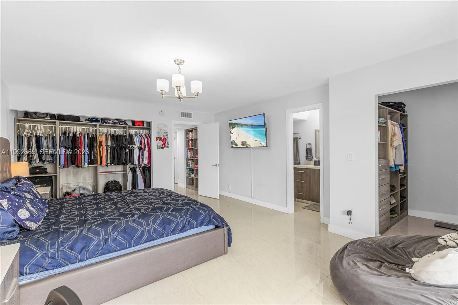 8920 Palm Tree Ln 8920, Pembroke Pines, Florida 33, Pembroke Pines, Florida 33024, 4 Bedrooms Bedrooms, ,2 BathroomsBathrooms,Residential,For Sale,8920 Palm Tree Ln 8920, Pembroke Pines, Florida 33,A11992669