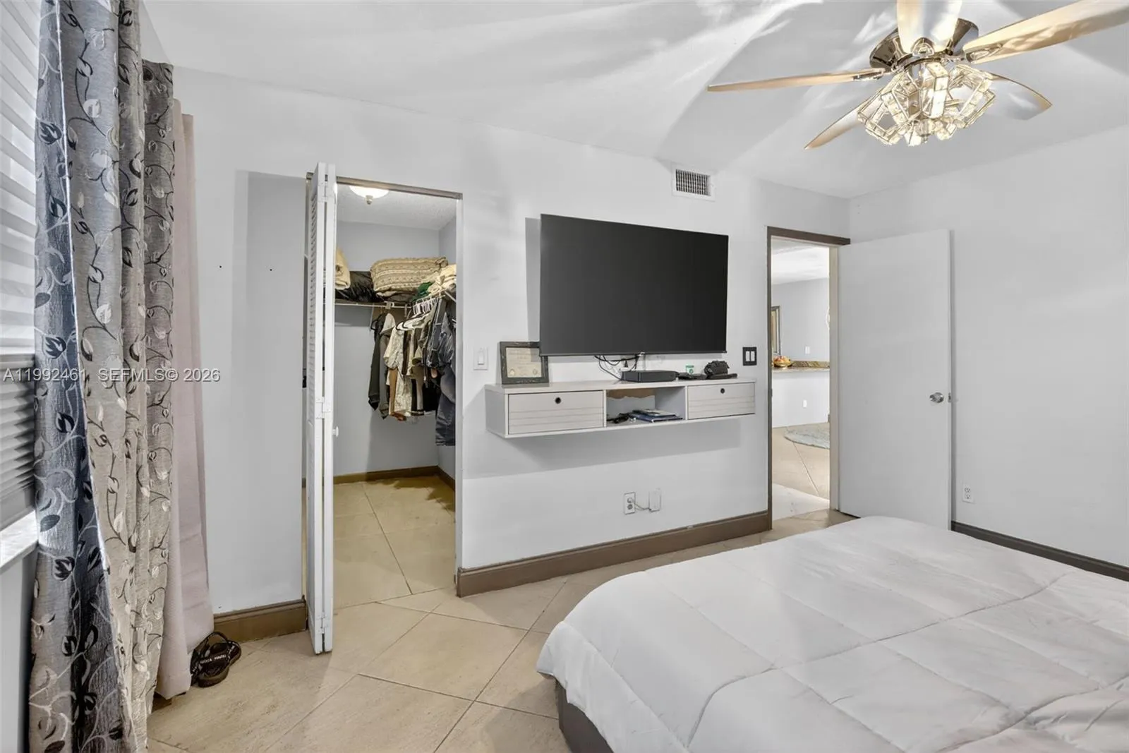 1250 Sw 113th Ter 201, Pembroke Pines, Florida 330, Pembroke Pines, Florida 33025, 1 Bedroom Bedrooms, ,1 BathroomBathrooms,Residential,For Sale,1250 Sw 113th Ter 201, Pembroke Pines, Florida 330,A11992461