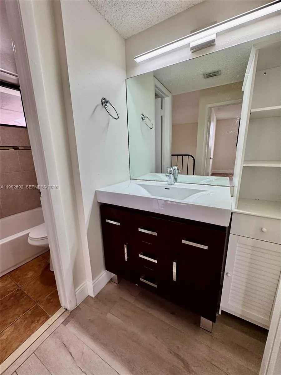 8335 Sw 152nd Ave B-408, Miami, Florida 33193, Miami, Florida 33193, 2 Bedrooms Bedrooms, ,2 BathroomsBathrooms,Residential Lease,For Rent,8335 Sw 152nd Ave B-408, Miami, Florida 33193,A11992692
