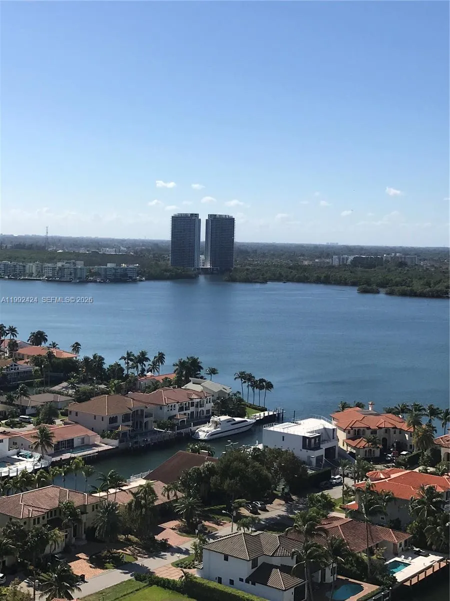 16385 Biscayne Blvd 2206, North Miami Beach, Flori, North Miami Beach, Florida 33160, 2 Bedrooms Bedrooms, ,2 BathroomsBathrooms,Residential,For Sale,16385 Biscayne Blvd 2206, North Miami Beach, Flori,A11992424