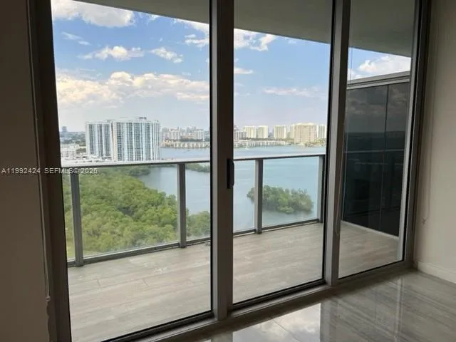 16385 Biscayne Blvd 2206, North Miami Beach, Flori, North Miami Beach, Florida 33160, 2 Bedrooms Bedrooms, ,2 BathroomsBathrooms,Residential,For Sale,16385 Biscayne Blvd 2206, North Miami Beach, Flori,A11992424