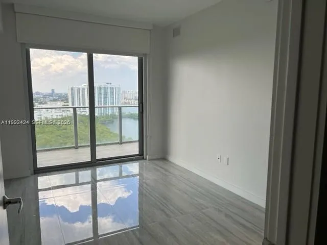 16385 Biscayne Blvd 2206, North Miami Beach, Flori, North Miami Beach, Florida 33160, 2 Bedrooms Bedrooms, ,2 BathroomsBathrooms,Residential,For Sale,16385 Biscayne Blvd 2206, North Miami Beach, Flori,A11992424