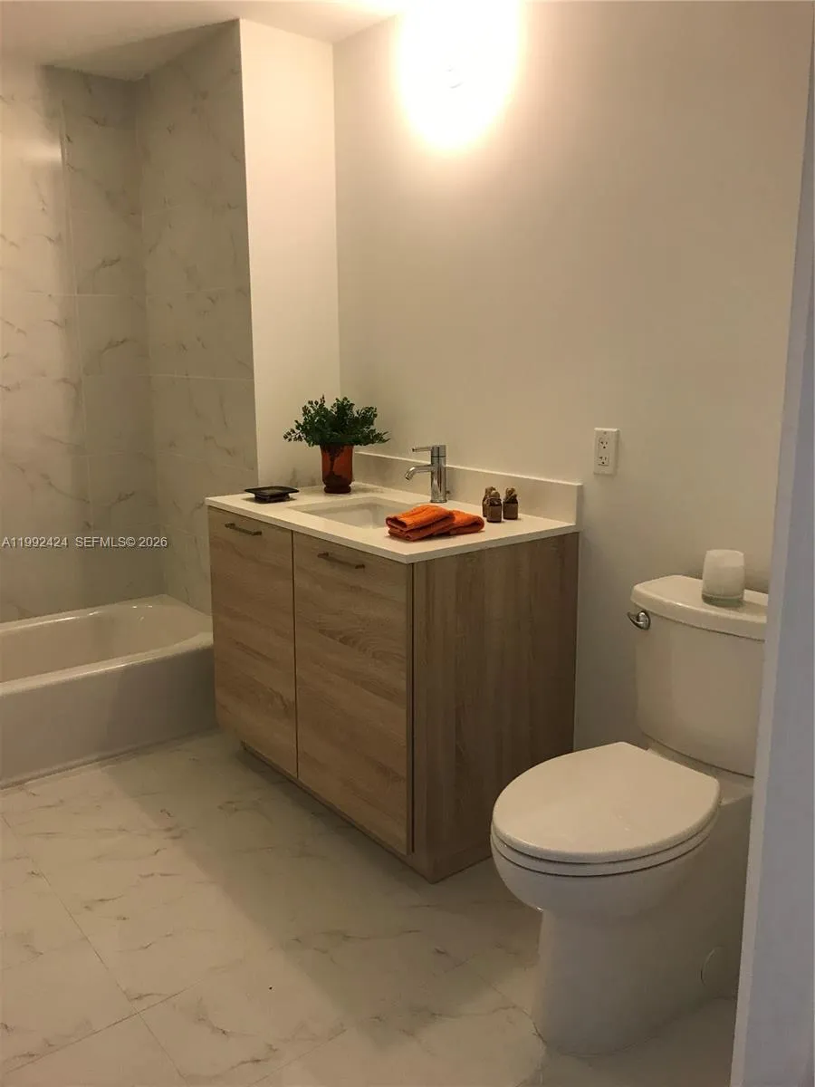 16385 Biscayne Blvd 2206, North Miami Beach, Flori, North Miami Beach, Florida 33160, 2 Bedrooms Bedrooms, ,2 BathroomsBathrooms,Residential,For Sale,16385 Biscayne Blvd 2206, North Miami Beach, Flori,A11992424