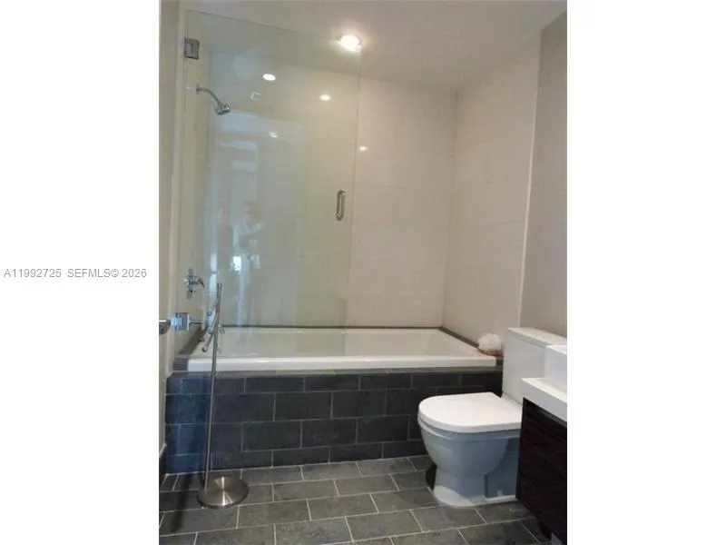 1100 Biscayne Blvd 4105, Miami, Florida 33132, Miami, Florida 33132, 1 Bedroom Bedrooms, ,2 BathroomsBathrooms,Residential Lease,For Rent,1100 Biscayne Blvd 4105, Miami, Florida 33132,A11992725