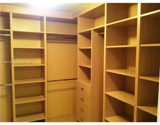 1100 Biscayne Blvd 4105, Miami, Florida 33132, Miami, Florida 33132, 1 Bedroom Bedrooms, ,2 BathroomsBathrooms,Residential Lease,For Rent,1100 Biscayne Blvd 4105, Miami, Florida 33132,A11992725