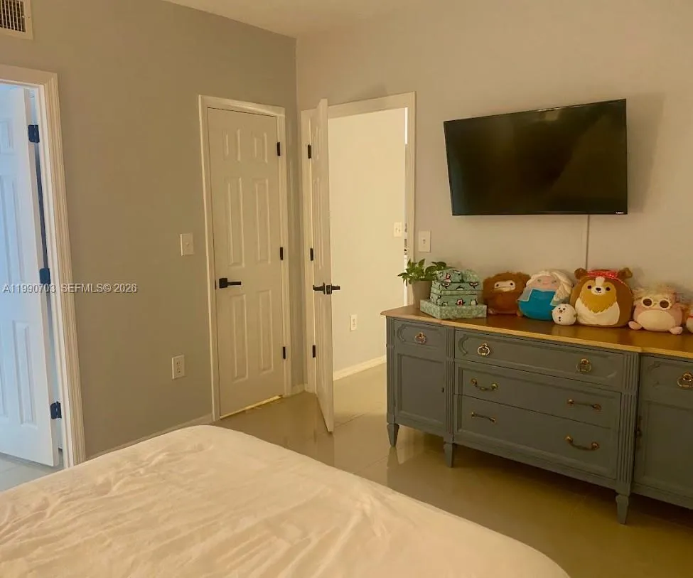 131 Sw 117th Ave 8201, Pembroke Pines, Florida 330, Pembroke Pines, Florida 33025, 2 Bedrooms Bedrooms, ,2 BathroomsBathrooms,Residential Lease,For Rent,131 Sw 117th Ave 8201, Pembroke Pines, Florida 330,A11990703