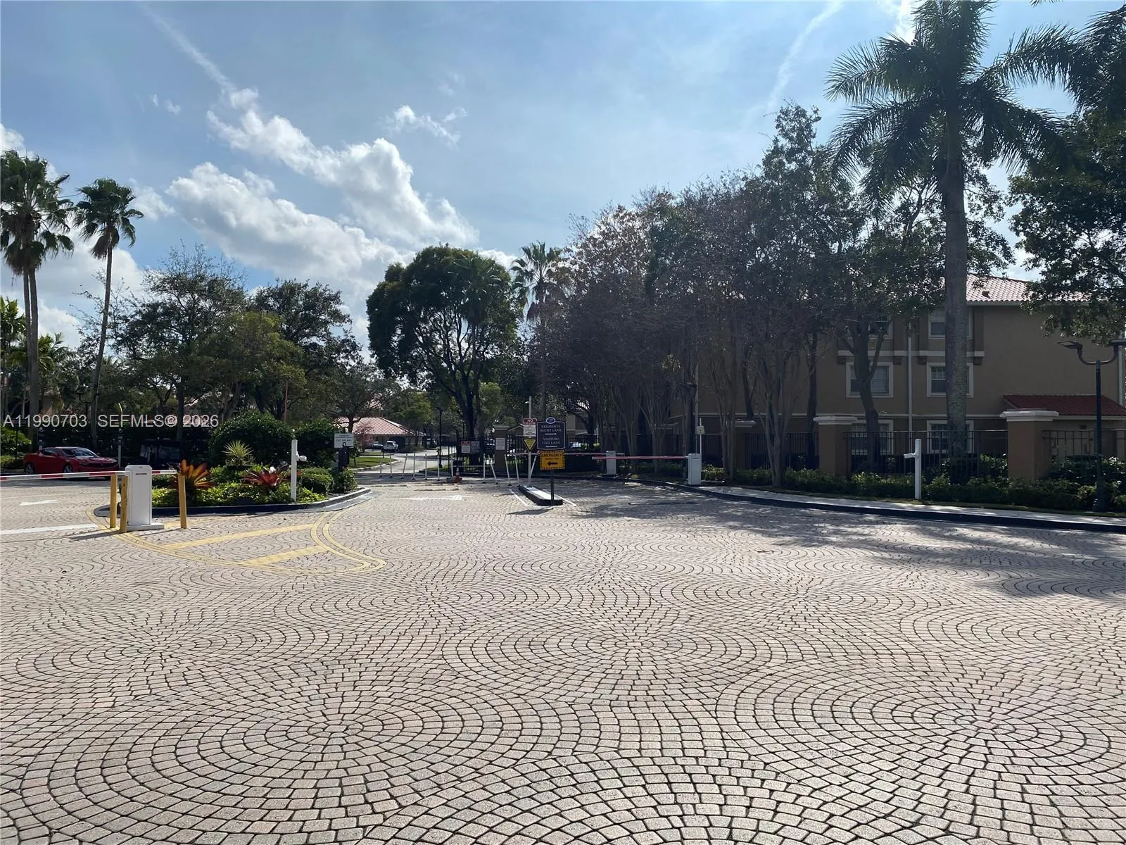 131 Sw 117th Ave 8201, Pembroke Pines, Florida 330, Pembroke Pines, Florida 33025, 2 Bedrooms Bedrooms, ,2 BathroomsBathrooms,Residential Lease,For Rent,131 Sw 117th Ave 8201, Pembroke Pines, Florida 330,A11990703