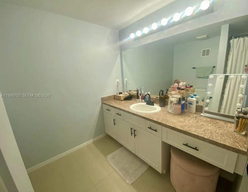 131 Sw 117th Ave 8201, Pembroke Pines, Florida 330, Pembroke Pines, Florida 33025, 2 Bedrooms Bedrooms, ,2 BathroomsBathrooms,Residential Lease,For Rent,131 Sw 117th Ave 8201, Pembroke Pines, Florida 330,A11990703