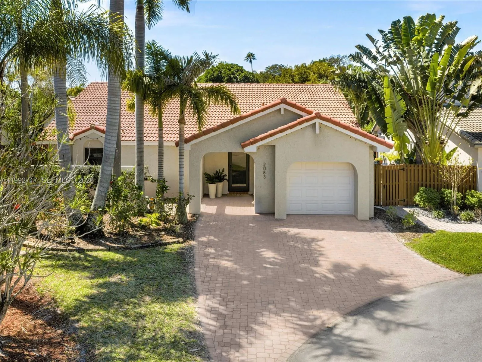 Weston, Florida 33326, 2 Bedrooms Bedrooms, ,2 BathroomsBathrooms,Residential Lease,For Rent,A11992717