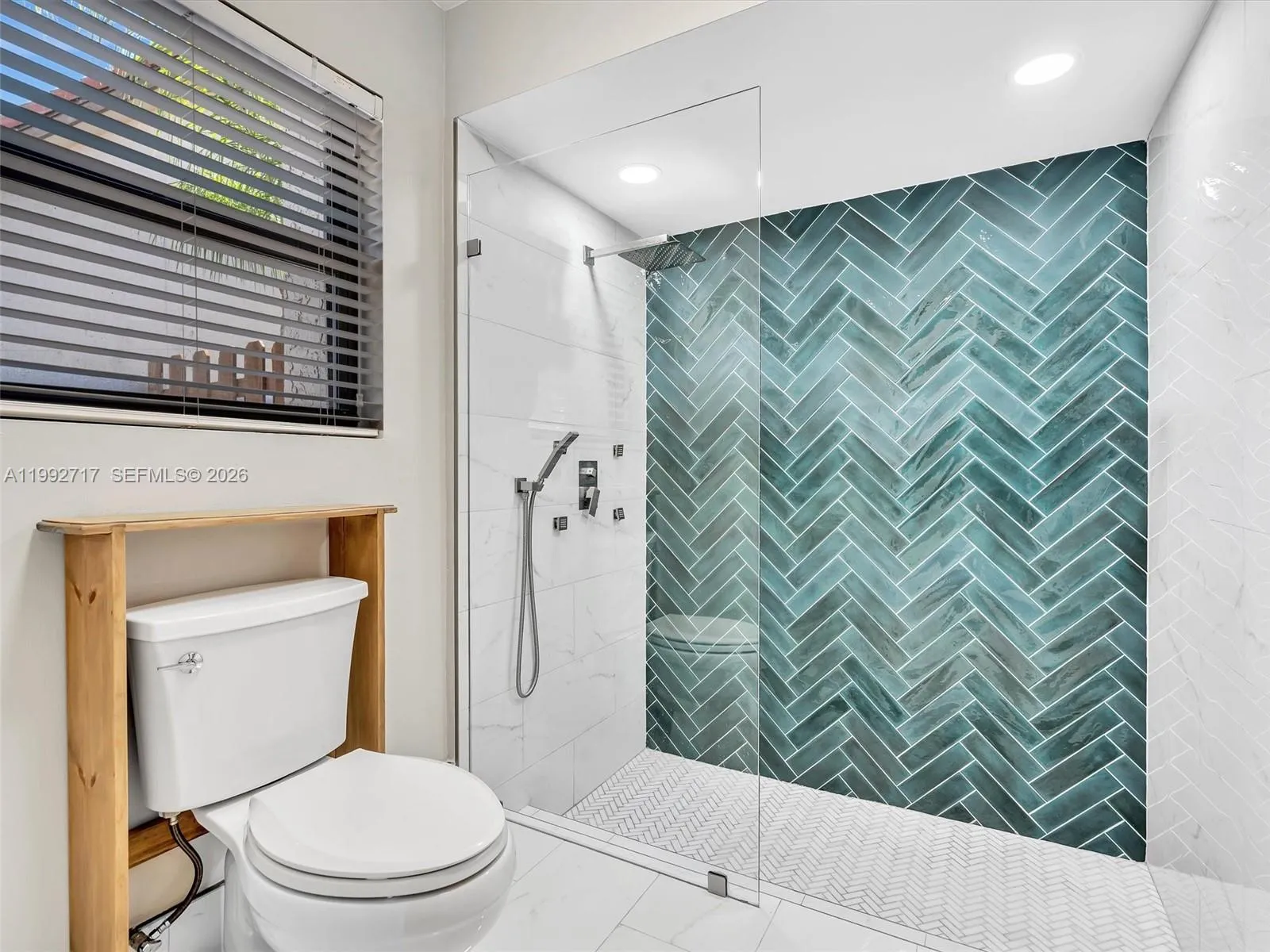Weston, Florida 33326, 2 Bedrooms Bedrooms, ,2 BathroomsBathrooms,Residential Lease,For Rent,A11992717