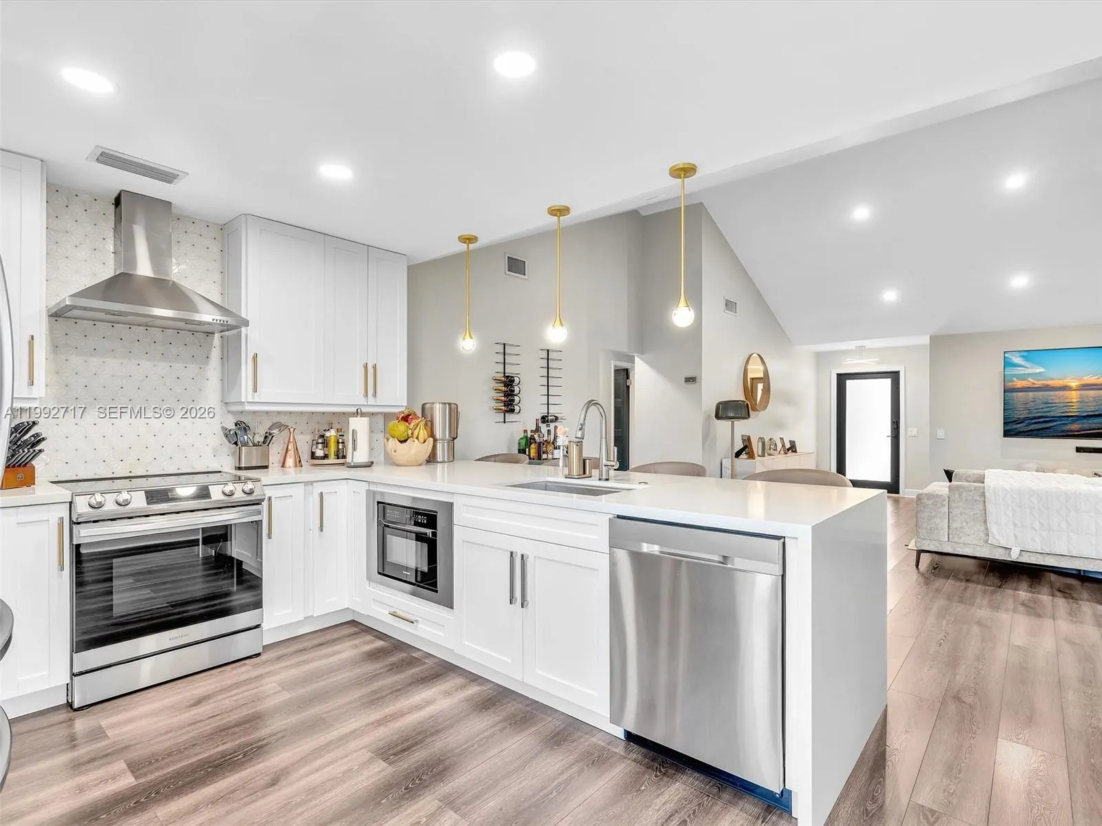 Weston, Florida 33326, 2 Bedrooms Bedrooms, ,2 BathroomsBathrooms,Residential Lease,For Rent,A11992717