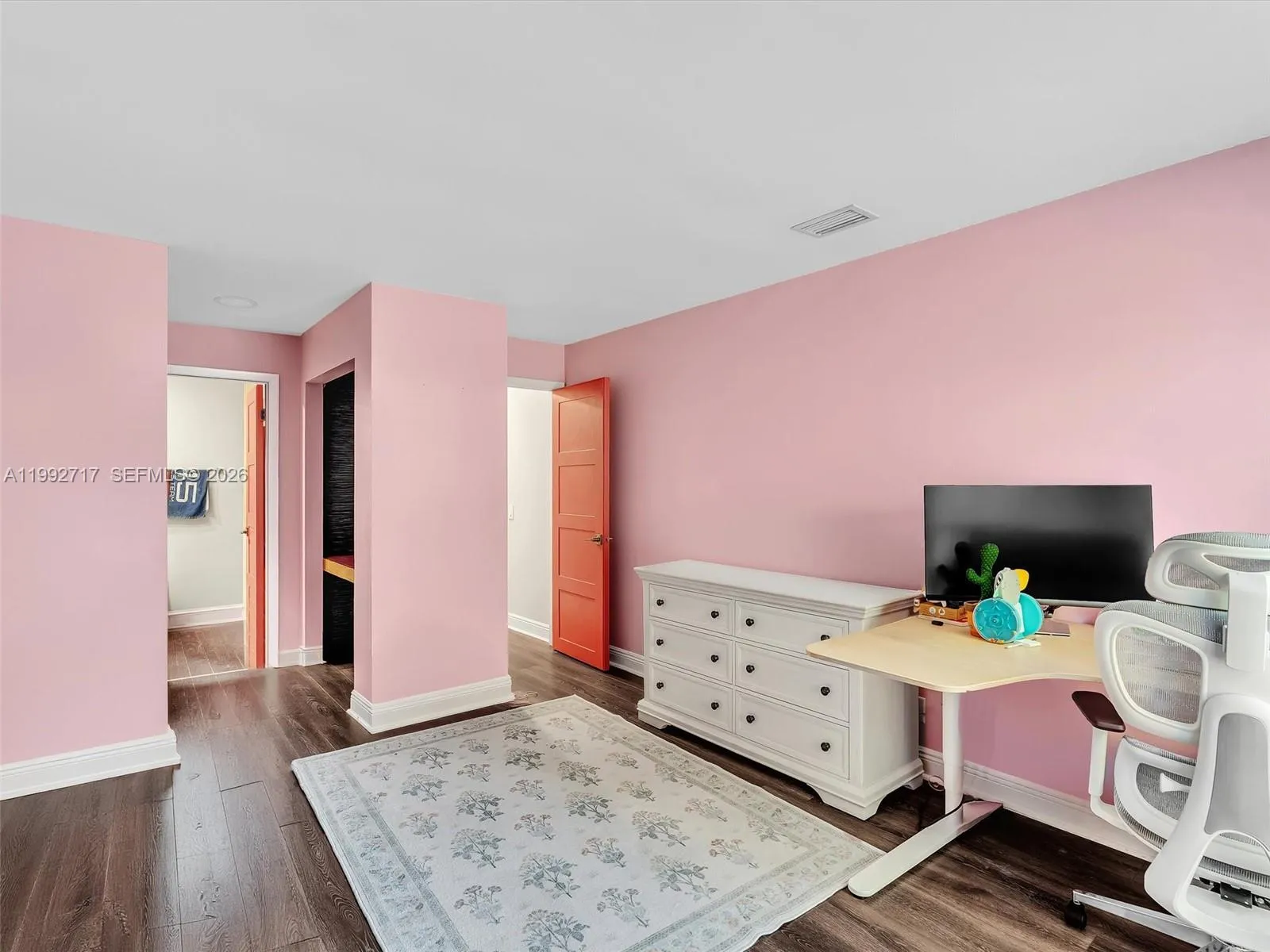 Weston, Florida 33326, 2 Bedrooms Bedrooms, ,2 BathroomsBathrooms,Residential Lease,For Rent,A11992717