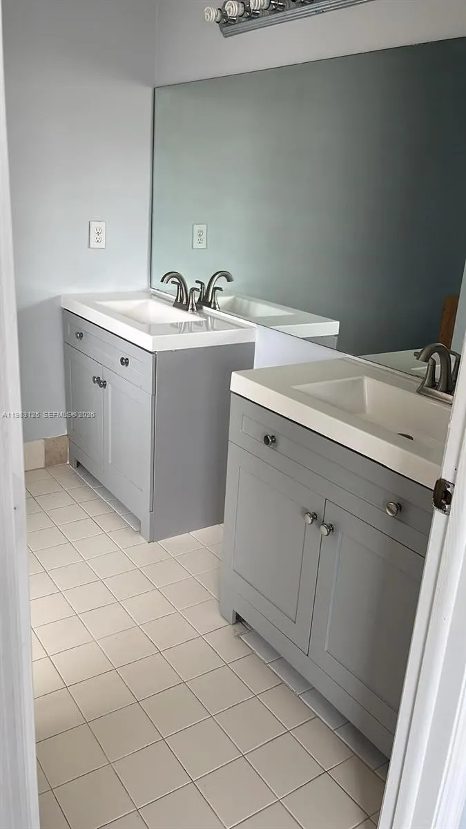 16424 Sw 73rd Ter 16424, Miami, Florida 33193, Miami, Florida 33193, 3 Bedrooms Bedrooms, ,2 BathroomsBathrooms,Residential Lease,For Rent,16424 Sw 73rd Ter 16424, Miami, Florida 33193,A11983125