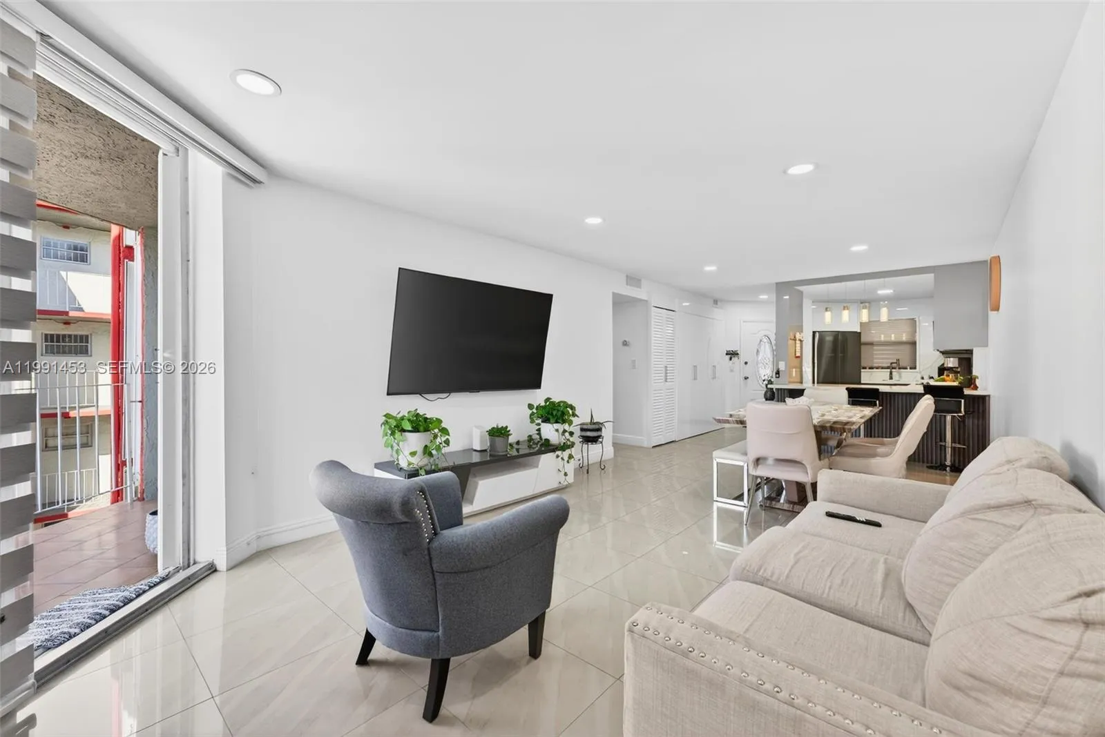 1750 W 46th St 412, Hialeah, Florida 33012, Hialeah, Florida 33012, 2 Bedrooms Bedrooms, ,2 BathroomsBathrooms,Residential Lease,For Rent,1750 W 46th St 412, Hialeah, Florida 33012,A11991453