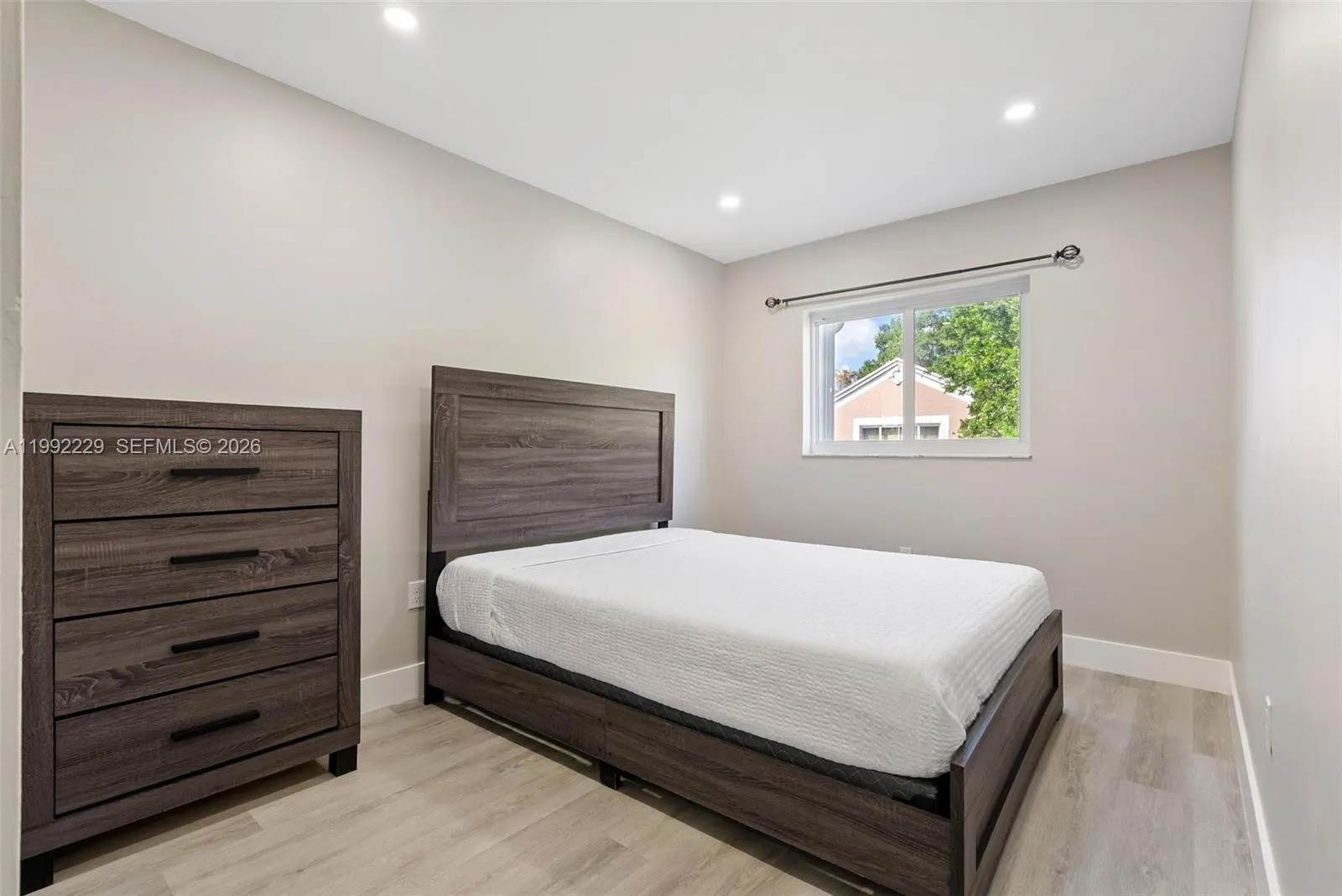1350 Nw 123rd Ave 1, Pembroke Pines, Florida 33026, Pembroke Pines, Florida 33026, 3 Bedrooms Bedrooms, ,2 BathroomsBathrooms,Residential Lease,For Rent,1350 Nw 123rd Ave 1, Pembroke Pines, Florida 33026,A11992229