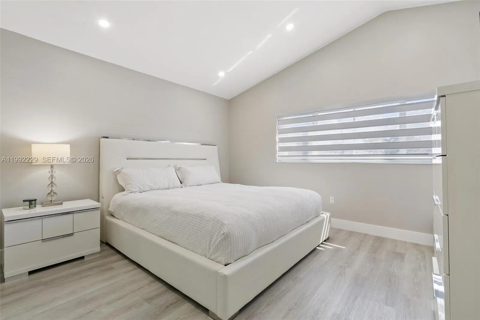 1350 Nw 123rd Ave 1, Pembroke Pines, Florida 33026, Pembroke Pines, Florida 33026, 3 Bedrooms Bedrooms, ,2 BathroomsBathrooms,Residential Lease,For Rent,1350 Nw 123rd Ave 1, Pembroke Pines, Florida 33026,A11992229