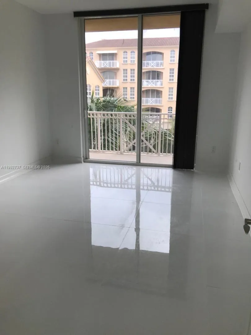 3001 Ne 185th St 422, Aventura, Florida 33180, Aventura, Florida 33180, 1 Bedroom Bedrooms, ,1 BathroomBathrooms,Residential Lease,For Rent,3001 Ne 185th St 422, Aventura, Florida 33180,A11992737