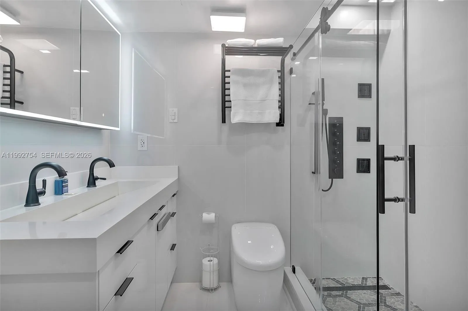 2501 S Ocean Dr 1515, Hollywood, Florida 33019, Hollywood, Florida 33019, 1 Bedroom Bedrooms, ,1 BathroomBathrooms,Residential Lease,For Rent,2501 S Ocean Dr 1515, Hollywood, Florida 33019,A11992754