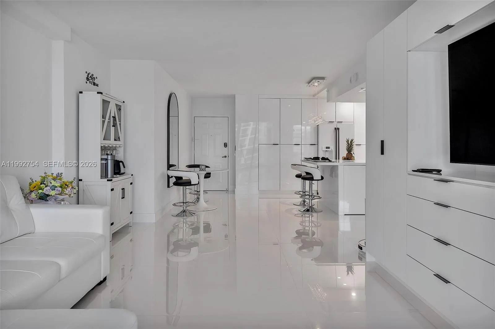 2501 S Ocean Dr 1515, Hollywood, Florida 33019, Hollywood, Florida 33019, 1 Bedroom Bedrooms, ,1 BathroomBathrooms,Residential Lease,For Rent,2501 S Ocean Dr 1515, Hollywood, Florida 33019,A11992754