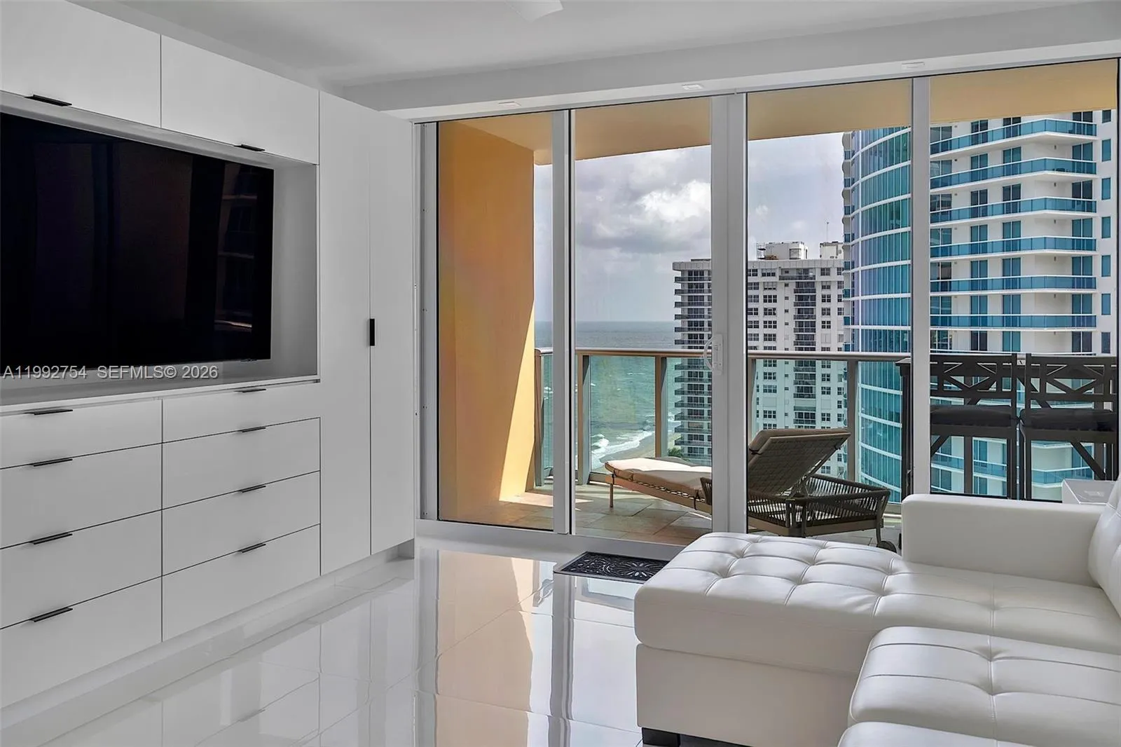2501 S Ocean Dr 1515, Hollywood, Florida 33019, Hollywood, Florida 33019, 1 Bedroom Bedrooms, ,1 BathroomBathrooms,Residential Lease,For Rent,2501 S Ocean Dr 1515, Hollywood, Florida 33019,A11992754