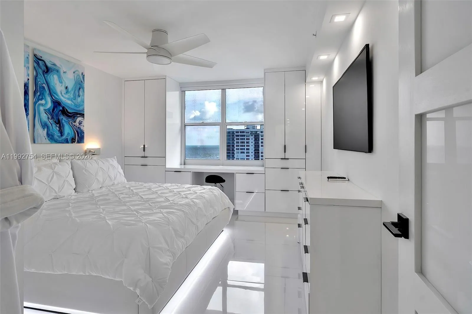 2501 S Ocean Dr 1515, Hollywood, Florida 33019, Hollywood, Florida 33019, 1 Bedroom Bedrooms, ,1 BathroomBathrooms,Residential Lease,For Rent,2501 S Ocean Dr 1515, Hollywood, Florida 33019,A11992754