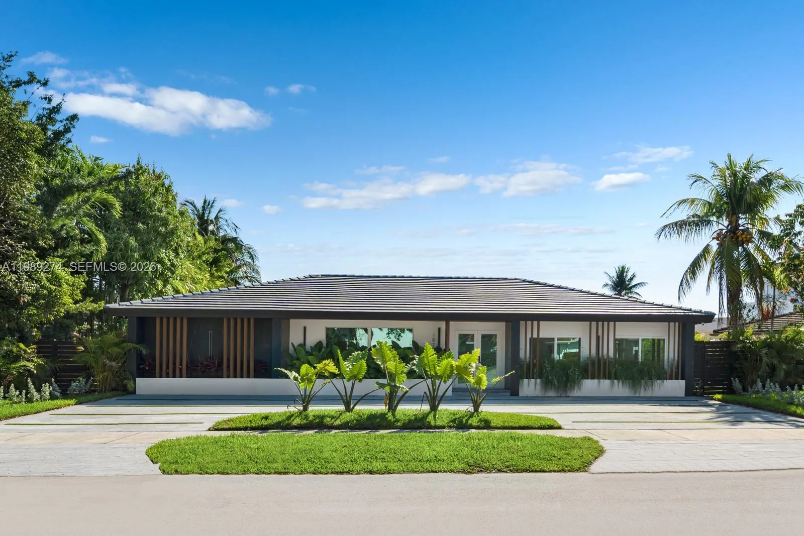 19721 Ne 23 Ave, Miami, Florida 33180, Miami, Florida 33180, 5 Bedrooms Bedrooms, ,4 BathroomsBathrooms,Residential,For Sale,19721 Ne 23 Ave, Miami, Florida 33180,A11989274