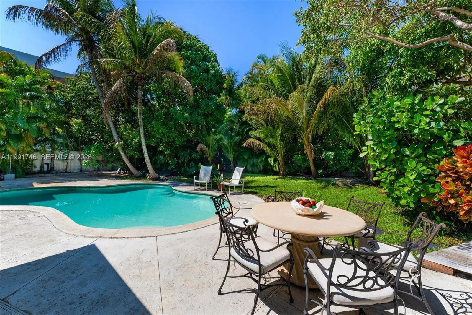 346 Gulf Road, Key Biscayne, Florida 33149, Key Biscayne, Florida 33149, 5 Bedrooms Bedrooms, ,4 BathroomsBathrooms,Residential,For Sale,346 Gulf Road, Key Biscayne, Florida 33149,A11991746