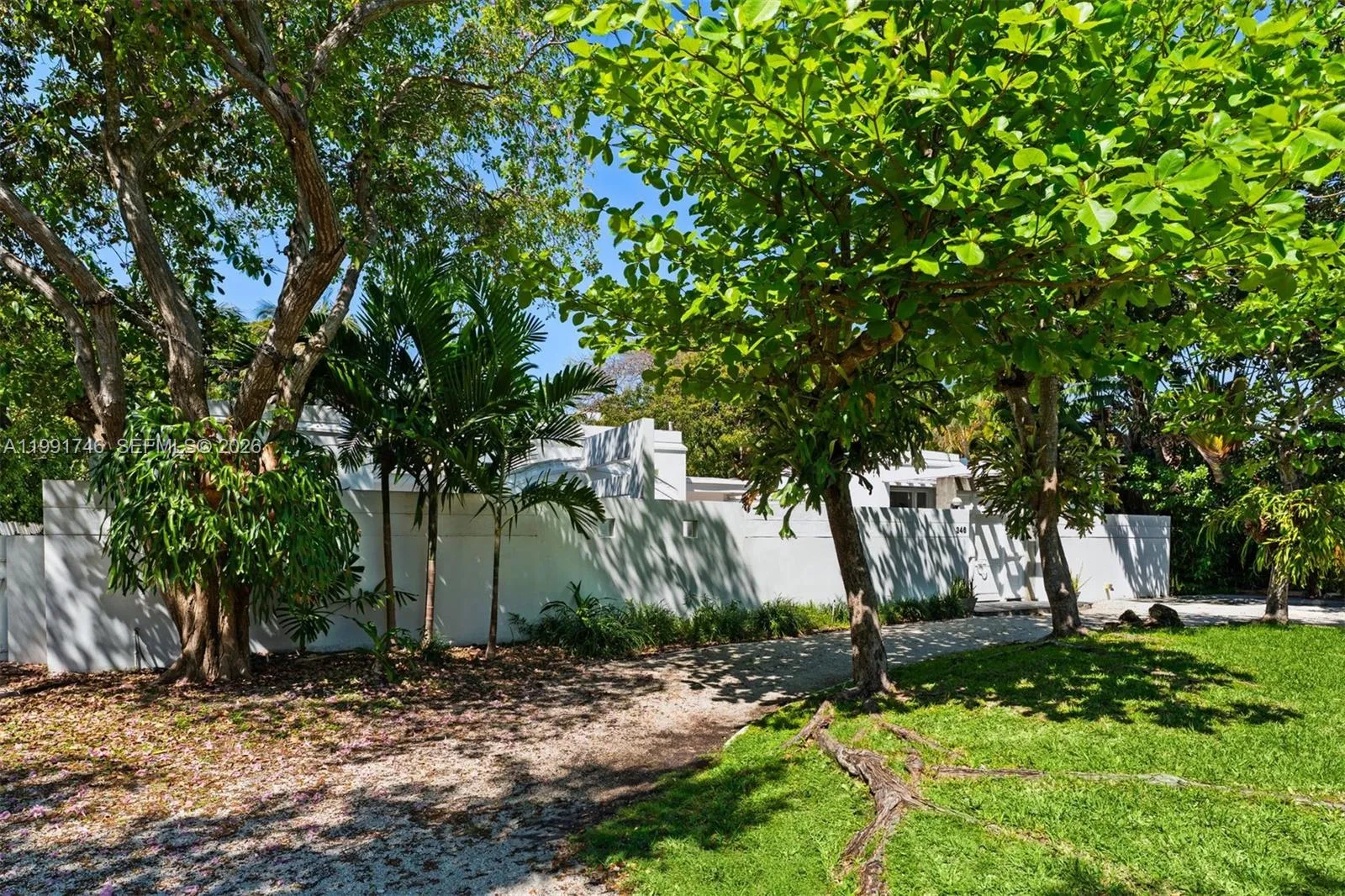 346 Gulf Road, Key Biscayne, Florida 33149, Key Biscayne, Florida 33149, 5 Bedrooms Bedrooms, ,4 BathroomsBathrooms,Residential,For Sale,346 Gulf Road, Key Biscayne, Florida 33149,A11991746