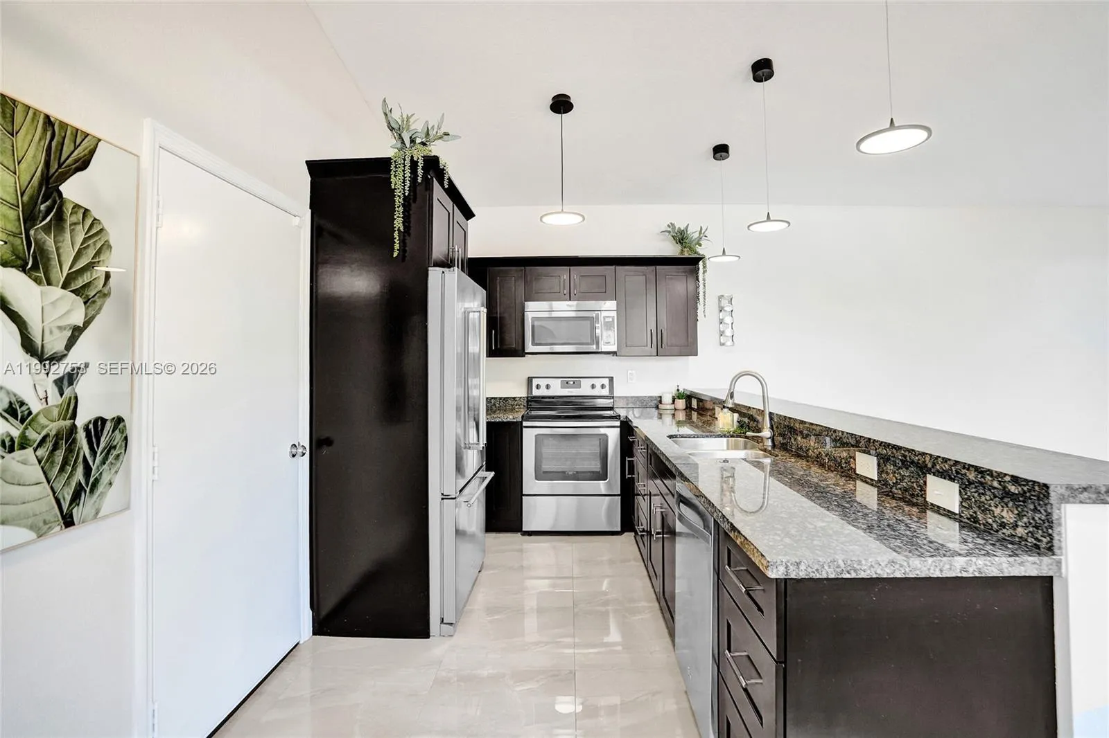 60 Ne 26th St 60, Wilton Manors, Florida 33305, Wilton Manors, Florida 33305, 3 Bedrooms Bedrooms, ,2 BathroomsBathrooms,Residential Lease,For Rent,60 Ne 26th St 60, Wilton Manors, Florida 33305,A11992753