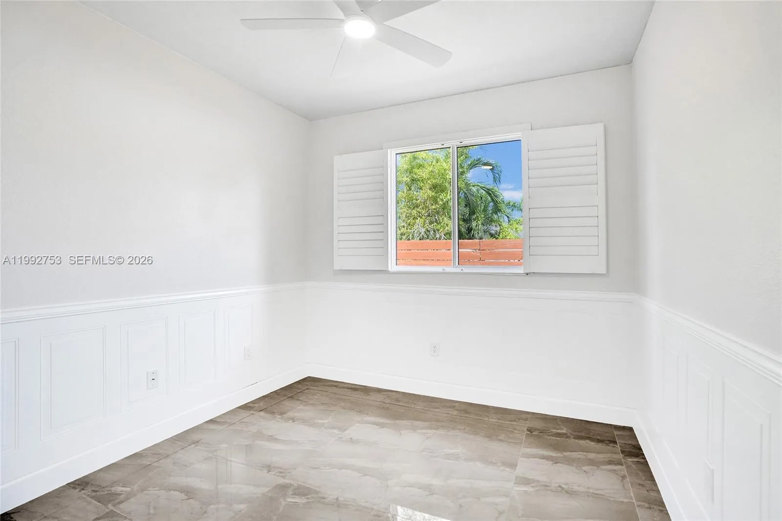 2nd bedroom/office/flex room