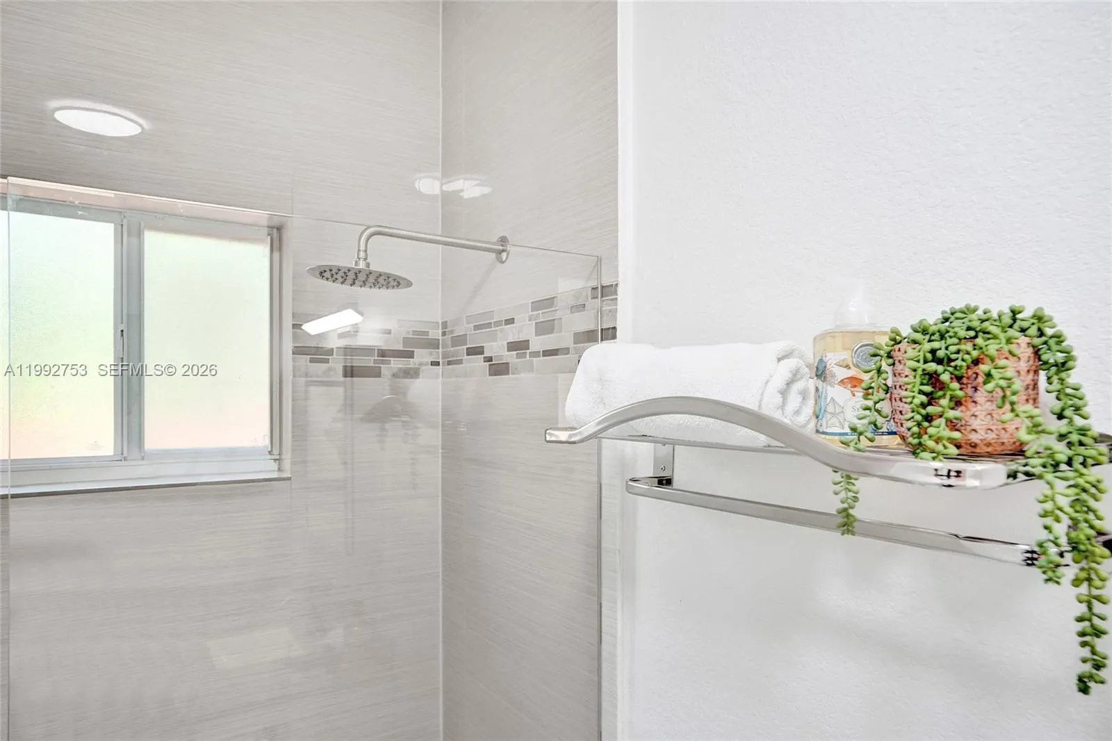 60 Ne 26th St 60, Wilton Manors, Florida 33305, Wilton Manors, Florida 33305, 3 Bedrooms Bedrooms, ,2 BathroomsBathrooms,Residential Lease,For Rent,60 Ne 26th St 60, Wilton Manors, Florida 33305,A11992753