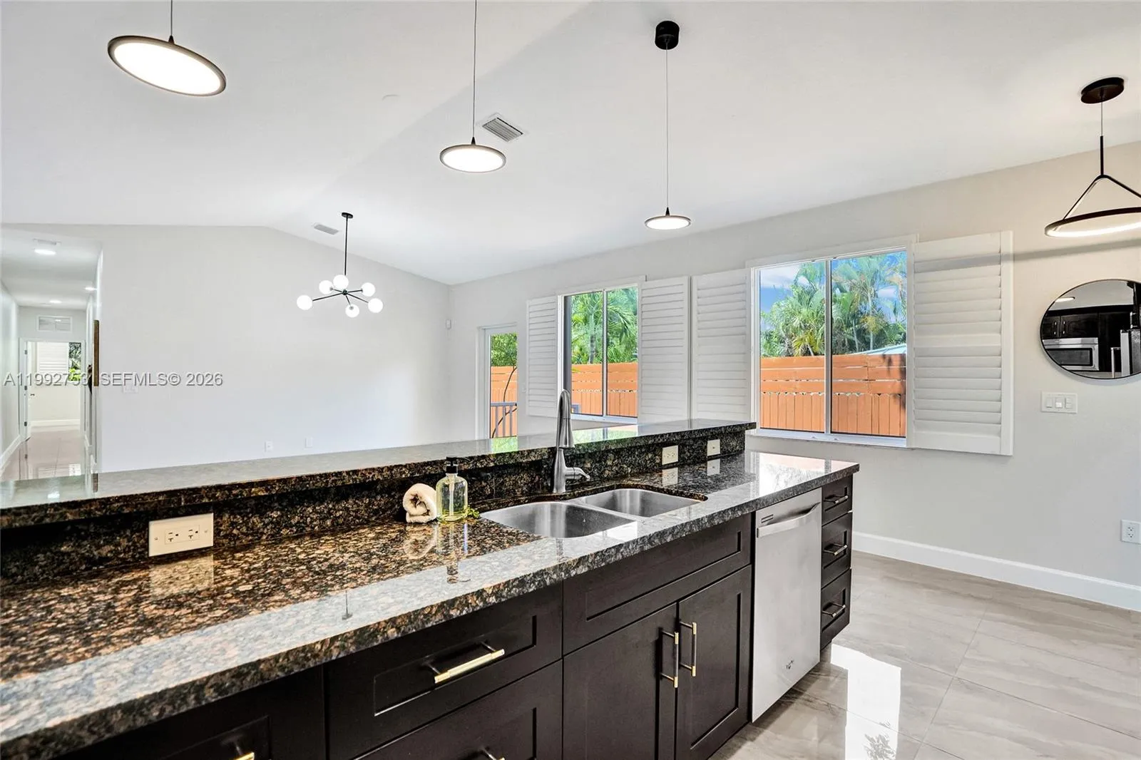 60 Ne 26th St 60, Wilton Manors, Florida 33305, Wilton Manors, Florida 33305, 3 Bedrooms Bedrooms, ,2 BathroomsBathrooms,Residential Lease,For Rent,60 Ne 26th St 60, Wilton Manors, Florida 33305,A11992753