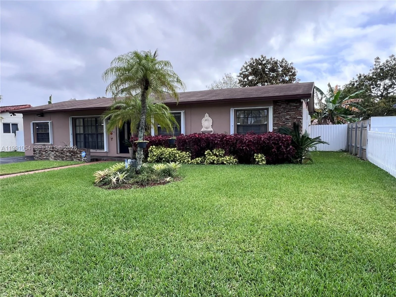 15303 Sw 102nd Pl, Miami, Florida 33157, Miami, Florida 33157, 3 Bedrooms Bedrooms, ,2 BathroomsBathrooms,Residential,For Sale,15303 Sw 102nd Pl, Miami, Florida 33157,A11991054