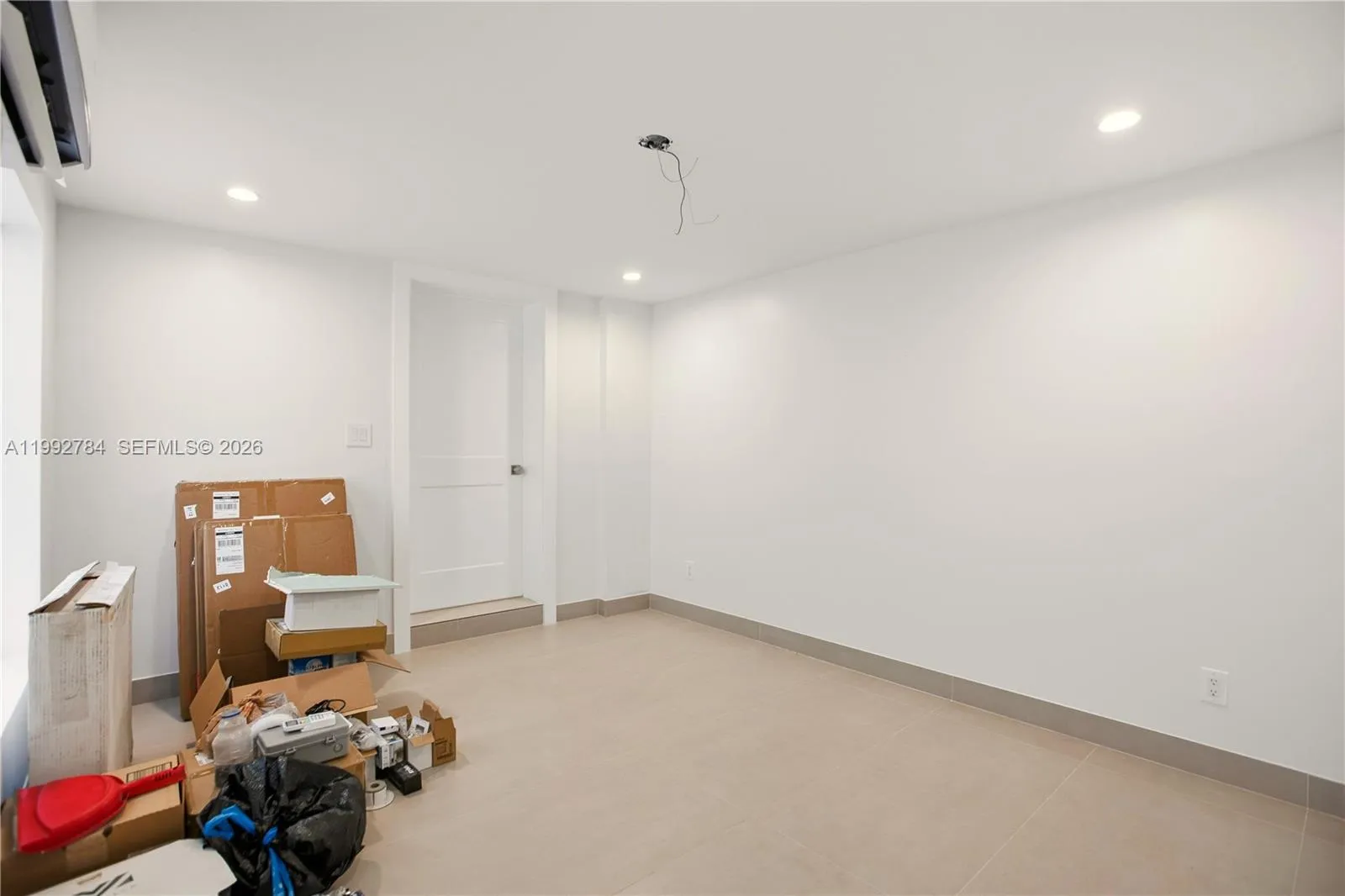 7238 Jacaranda Ln, Miami Lakes, Florida 33014, Miami Lakes, Florida 33014, 4 Bedrooms Bedrooms, ,3 BathroomsBathrooms,Residential Lease,For Rent,7238 Jacaranda Ln, Miami Lakes, Florida 33014,A11992784