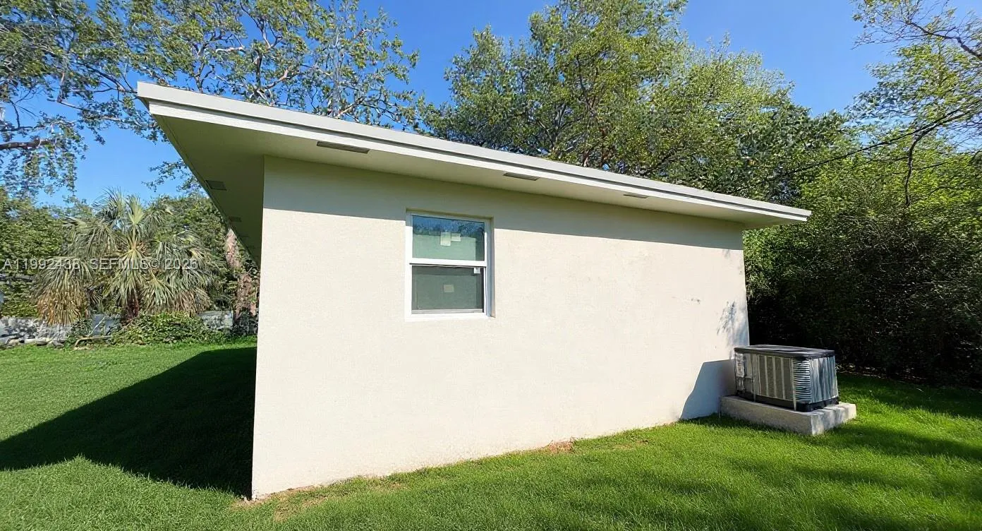 8440 Sw 107th St Gh, Miami, Florida 33156, Miami, Florida 33156, 2 Bedrooms Bedrooms, ,2 BathroomsBathrooms,Residential Lease,For Rent,8440 Sw 107th St Gh, Miami, Florida 33156,A11992438