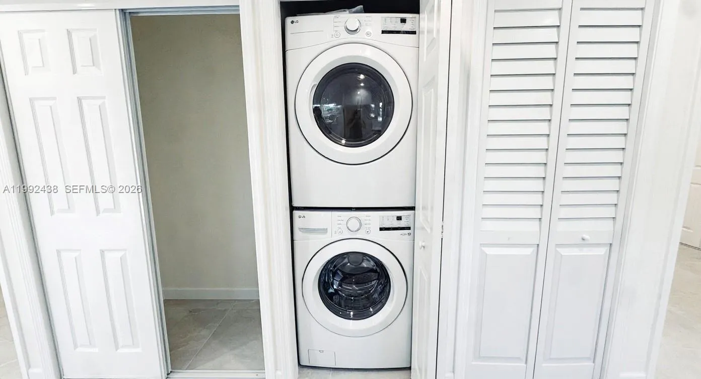 8440 Sw 107th St Gh, Miami, Florida 33156, Miami, Florida 33156, 2 Bedrooms Bedrooms, ,2 BathroomsBathrooms,Residential Lease,For Rent,8440 Sw 107th St Gh, Miami, Florida 33156,A11992438