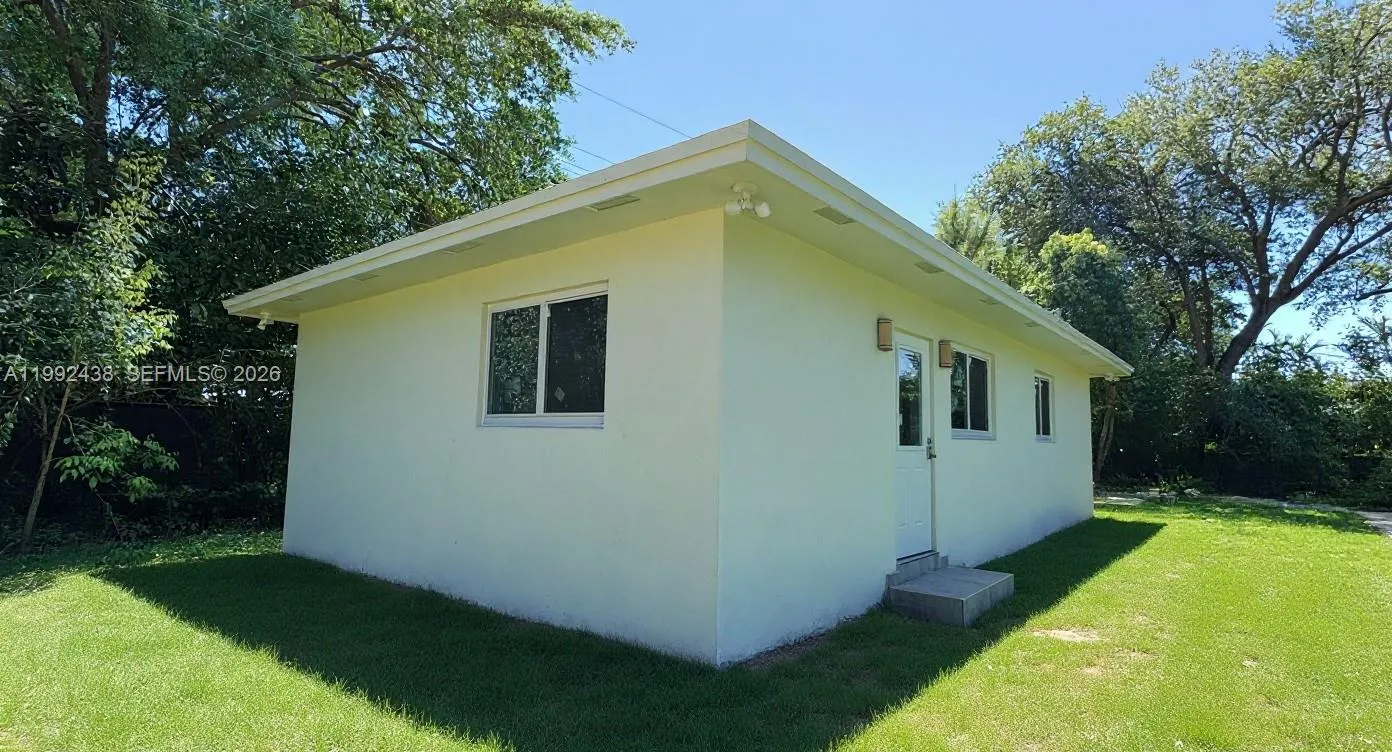 8440 Sw 107th St Gh, Miami, Florida 33156, Miami, Florida 33156, 2 Bedrooms Bedrooms, ,2 BathroomsBathrooms,Residential Lease,For Rent,8440 Sw 107th St Gh, Miami, Florida 33156,A11992438