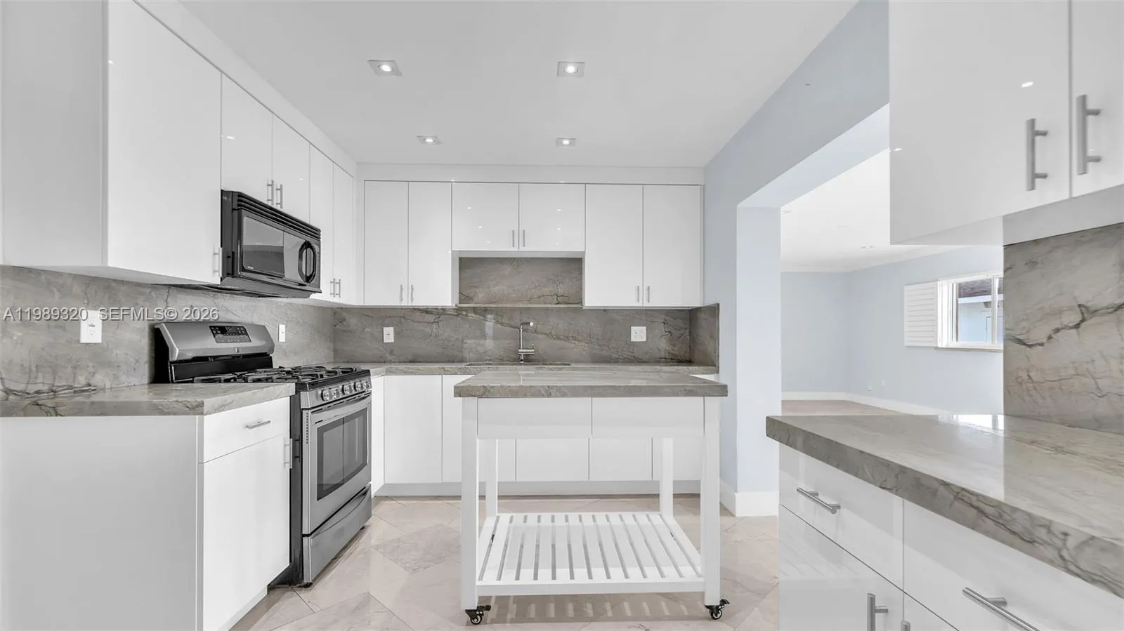 2900 Sw 92nd Ave 2900, Miami, Florida 33165, Miami, Florida 33165, 4 Bedrooms Bedrooms, ,2 BathroomsBathrooms,Residential Lease,For Rent,2900 Sw 92nd Ave 2900, Miami, Florida 33165,A11989320