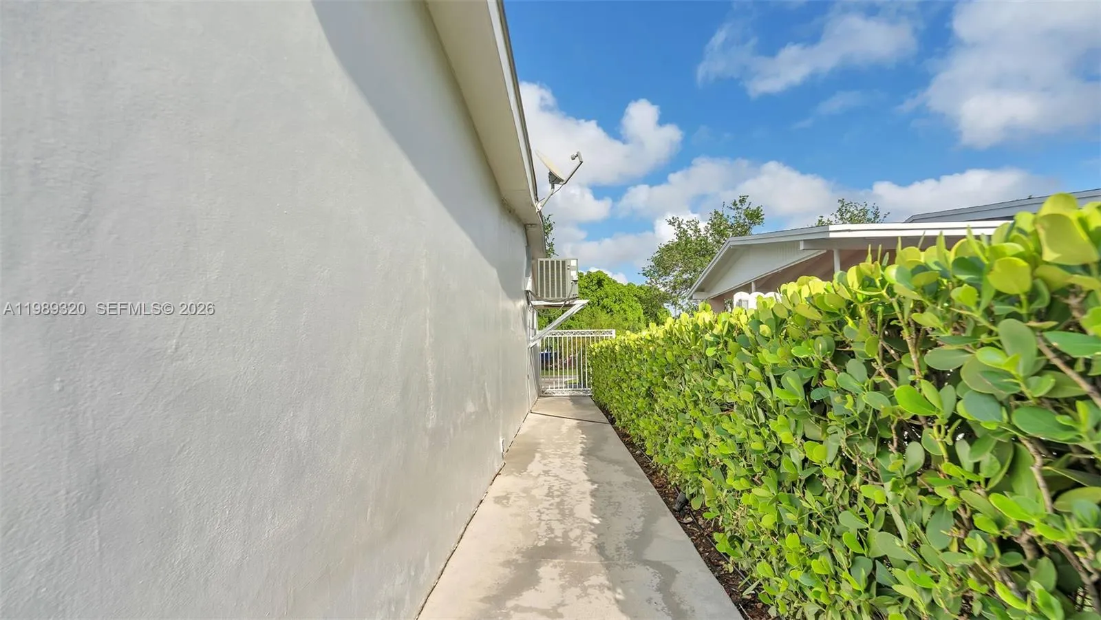 2900 Sw 92nd Ave 2900, Miami, Florida 33165, Miami, Florida 33165, 4 Bedrooms Bedrooms, ,2 BathroomsBathrooms,Residential Lease,For Rent,2900 Sw 92nd Ave 2900, Miami, Florida 33165,A11989320