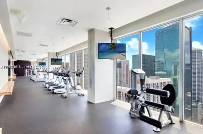 151 Se 1 3111, Miami, Florida 33131, Miami, Florida 33131, 2 Bedrooms Bedrooms, ,2 BathroomsBathrooms,Residential Lease,For Rent,151 Se 1 3111, Miami, Florida 33131,A11992791