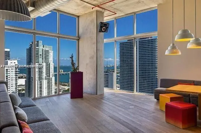 151 Se 1 3111, Miami, Florida 33131, Miami, Florida 33131, 2 Bedrooms Bedrooms, ,2 BathroomsBathrooms,Residential Lease,For Rent,151 Se 1 3111, Miami, Florida 33131,A11992791