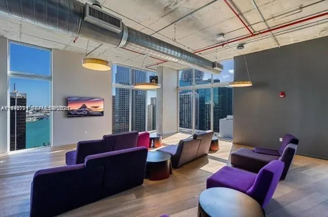 151 Se 1 3111, Miami, Florida 33131, Miami, Florida 33131, 2 Bedrooms Bedrooms, ,2 BathroomsBathrooms,Residential Lease,For Rent,151 Se 1 3111, Miami, Florida 33131,A11992791