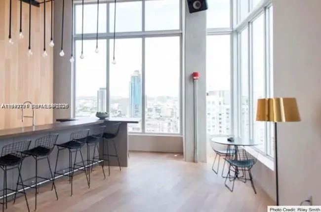 151 Se 1 3111, Miami, Florida 33131, Miami, Florida 33131, 2 Bedrooms Bedrooms, ,2 BathroomsBathrooms,Residential Lease,For Rent,151 Se 1 3111, Miami, Florida 33131,A11992791