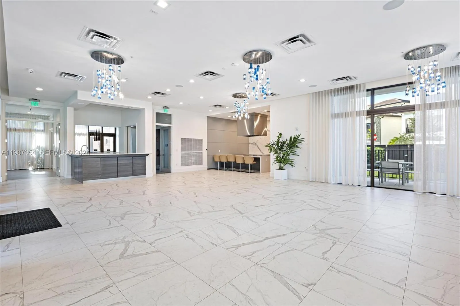 8225 Nw 43rd St, Doral, Florida 33166, Doral, Florida 33166, 4 Bedrooms Bedrooms, ,3 BathroomsBathrooms,Residential Lease,For Rent,8225 Nw 43rd St, Doral, Florida 33166,A11987354