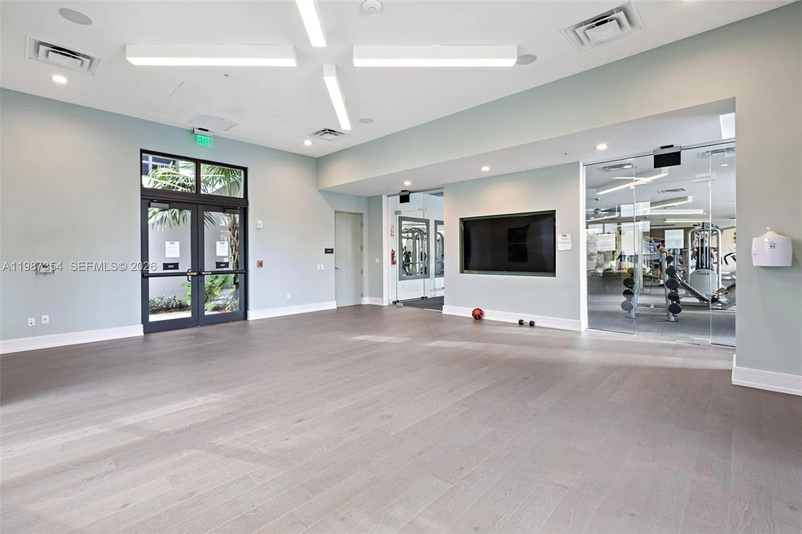 8225 Nw 43rd St, Doral, Florida 33166, Doral, Florida 33166, 4 Bedrooms Bedrooms, ,3 BathroomsBathrooms,Residential Lease,For Rent,8225 Nw 43rd St, Doral, Florida 33166,A11987354