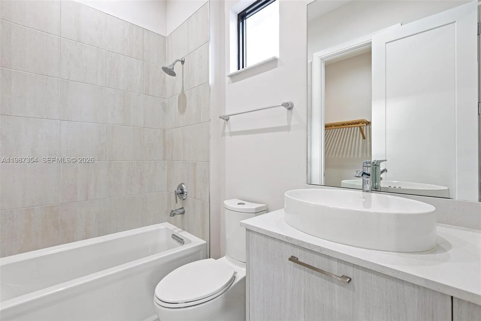 8225 Nw 43rd St, Doral, Florida 33166, Doral, Florida 33166, 4 Bedrooms Bedrooms, ,3 BathroomsBathrooms,Residential Lease,For Rent,8225 Nw 43rd St, Doral, Florida 33166,A11987354